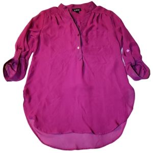 A. Byer Women's V-Neck Rolltab Sleeve Purple Blouse Size Medium NWOT